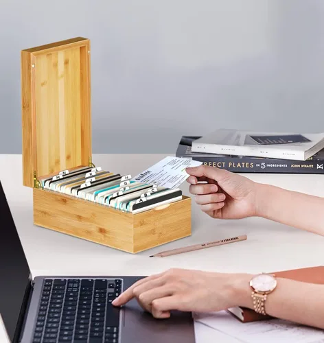 Vista 6 de Neando Portatarjetas de índice de bambú para tarjetas de 3 x 5 – Organizador de madera con tapa, 4 compartimentos, capacidad para 600 tarjetas