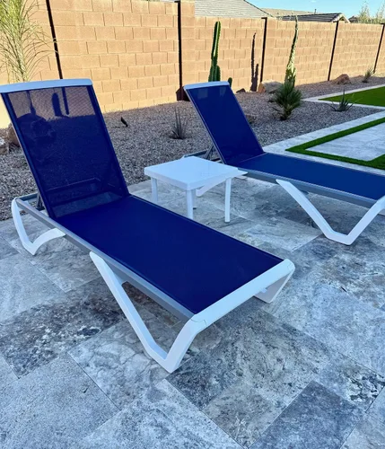 Vista 37 de PURPLE LEAF Juego de 3 tumbonas para patio con brazo y mesa, plástico Caqui