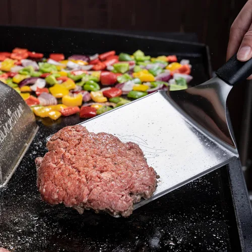 Vista 2 de Blackstone® Espátula de plancha para hamburguesas - Acero inoxidable
