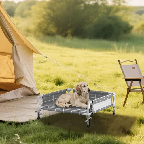 Vista 8 de Cama elevada para perros con valla de tres lados y cojín extraíble, patas antideslizantes, diseño estable, fácil montaje, relajación en interiores