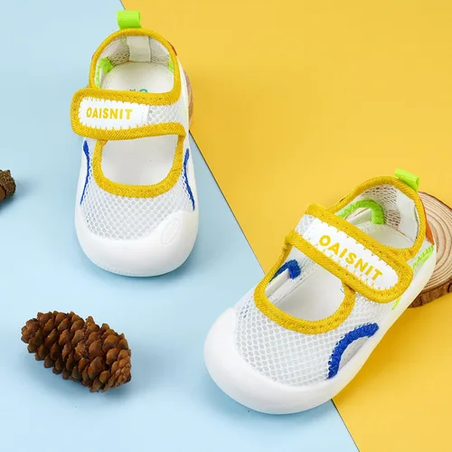 Vista 3 de OAISNIT Sandalias de verano para bebés, niñas y niños, antideslizantes, ligeras, zapatos de agua para la playa, primeros pasos