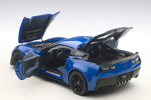 Vista 5 de AUTOart 71265 1/18 Composite Die-Cast: Chevrolet Corvette C7 Z06, Laguna Blue Tintco