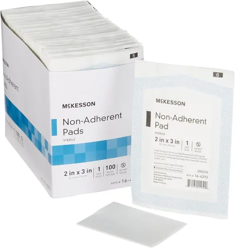 Vista 10 de McKesson, compresas no adherentes, estériles, Nylon/Poliéster, 2 x 3 pulgadas, 100 unidades, 1 paquete Altamente absorbente, eliminación indolora