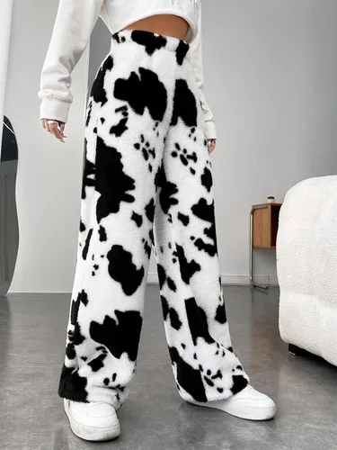 Vista 3 de WDIRARA Pantalones cálidos y mullidos con estampado de vaca para mujer