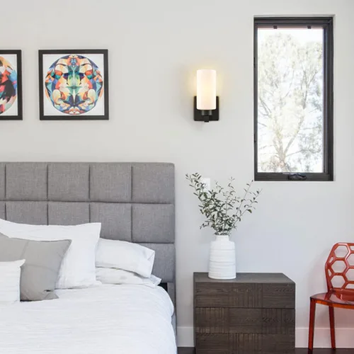 Vista 2 de DEYNITE - Juego de 2 apliques de baño negros modernos de color blanco lechoso