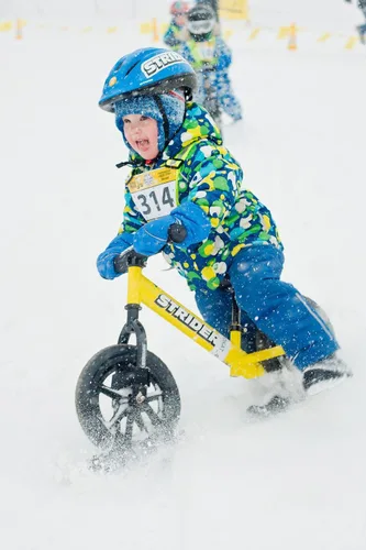 Vista 5 de Strider Juego de esquís de nieve de 12 pulgadas, convierte la bicicleta
