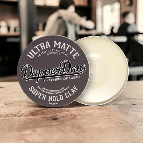 Vista 4 de Dapper Dan Arcilla ultra mate para el cabello, súper sujeción, arcilla de larga duración con agarre inmediato, arcilla de fácil aplicación