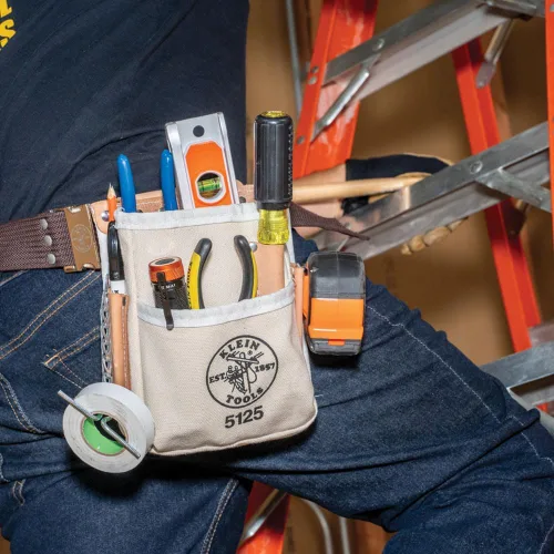 Vista 4 de Klein Tools 5125 - Bolsa de herramientas de lona y cuero con 5 bolsillos con cinta de cadena y conexión de cinturón de túnel