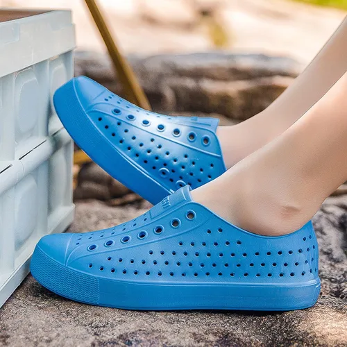 Vista 6 de FLIOZY Zuecos de jardín impermeables para hombres y mujeres, zapatos ligeros y transpirables de EVA sin cordones, cómodos y antideslizantes, calzado