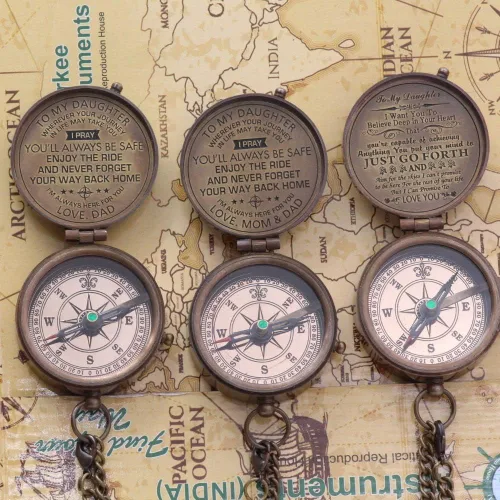 Vista 5 de Compass Gift for Mom/Dad, Vintage Engraved Pocket Compass Customized Gifts for Women/Men, Boy, Girl, Son, Daughter, Grandson & Granddaughter