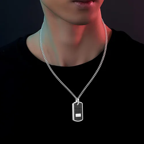 Vista 4 de Collar con dije para hombre, cadena ajustable de acero inoxidable de plata de 22 a 24 pulgadas