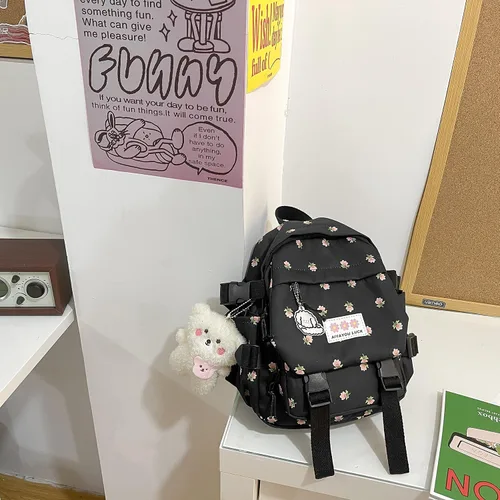 Vista 9 de Mochila estética Kawaii con colgante mini mochila para niñas, bonita mochila escolar japonesa, mochila con flores, Negro, S, Kawaii