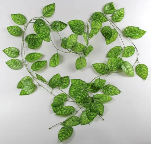 Vista 2 de RayLineDo® Paquete de 12 guirnaldas artificiales de hojas de vid verde de hiedra de 7.87 pies, decoración de flores falsas