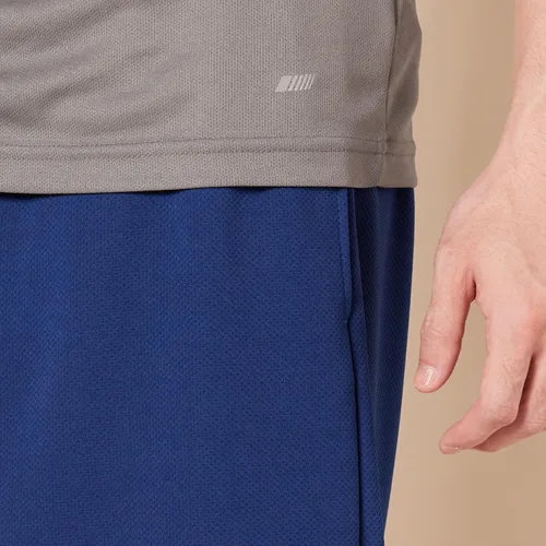 Vista 5 de Tienda Essentials Camisetas para hombre, tecnología de rendimiento activo, disponibles en tallas grandes y altas, paquete de 2