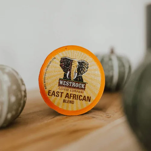 Vista 6 de Westrock Coffee Company, Mezcla de África Oriental, taza de café de una sola porción, tostado medio oscuro (80)