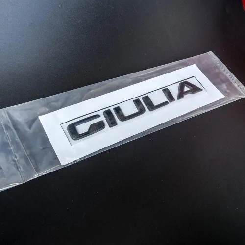 Vista 8 de Giulia - Letra metálica 3D para maletero de Alfa Romeo 2018-2021 2022, calcomanía deportiva para portón trasero, color negro brillante, accesorios