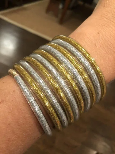 Vista 9 de Pulseras de purpurina con relleno de gelatina, ligeras y lindas pulseras de silicona, los mejores regalos para mujeres y niñas, cumpleaños, día