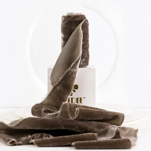 Vista 10 de MEEDEE Cinta de Terciopelo Beige de 3 Pulgadas Cintas con Flecos Beige Cintas de Terciopelo de Seda con Borde Crudo para Coronas, Ramo de Flores