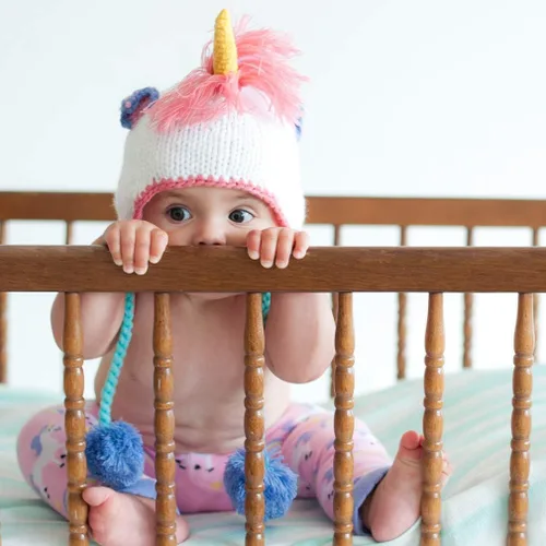Vista 6 de Huggalugs Gorro de unicornio para bebés, niños pequeños y adultos
