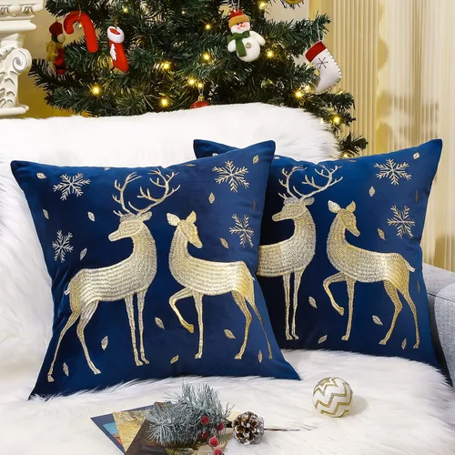 Vista 12 de Lewondr Funda de almohada decorativa de terciopelo suave de Navidad, paquete de 2, con bordado de ciervos, lujosa funda de cojín para sofá
