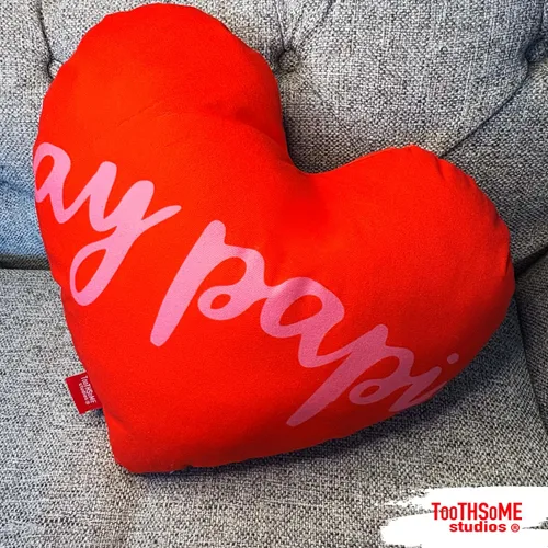 Vista 3 de Ay Papi - Funda de almohada de poliéster con forma de corazón de 15 x 15 pulgadas (relleno/relleno no incluido), diseño de corazón latino con tema