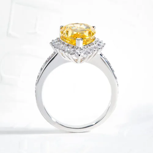 Vista 7 de Gobaalele 8.88cttw10.52cttwForest in DownpourCocktail Ring Pear-Cut 5A Grade Cubic Zirconia Statement Ring Simulated Emerald Teardrop Ring White