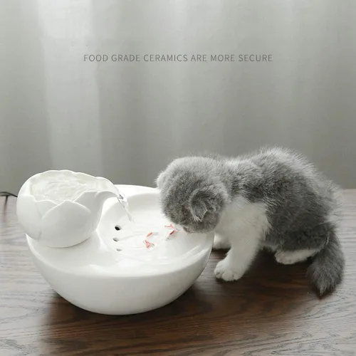 Vista 3 de TISTIK Ceramics - Fuente de agua para gatos con bomba ultrasilenciosa y filtro, dispensador automático de agua para mascotas de 1.3 litros