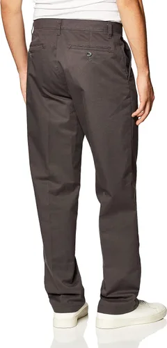 Vista 3 de Lee Men's Total Freedom Relaxed Classic Fit Flat Front Pant