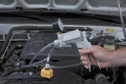 Vista 4 de Mityvac MV4560 Kit de prueba de presión del radiador/sistema de refrigeración para automóviles asiáticos, europeos, estadounidenses y camiones