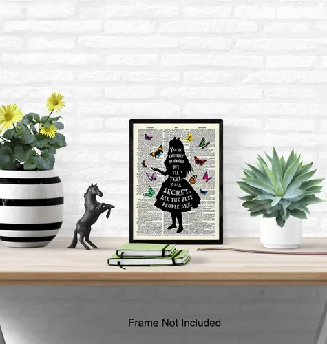 Vista 5 de Yellowbird Art & Design - Cita de Alicia Wonderland - Impresión artística de papel fotográfico brillante de 8 x 10 pulgadas - Arte de pared sin