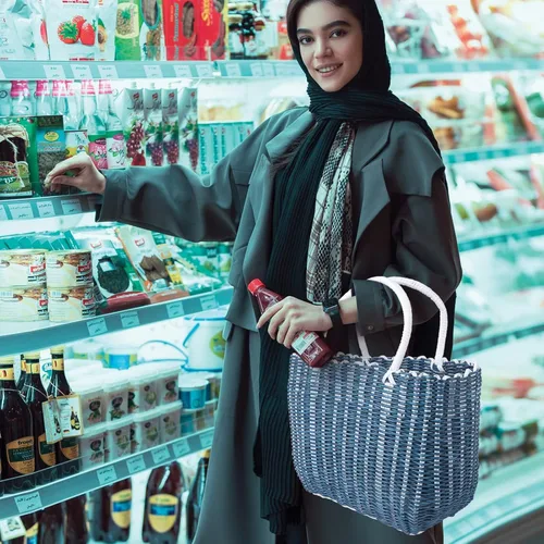 Vista 5 de Bolsa de plástico tejida para el mercado, bolsa de compras reutilizable con asa, bolsas de frutas y verduras, bolsa de playa grande para el hogar