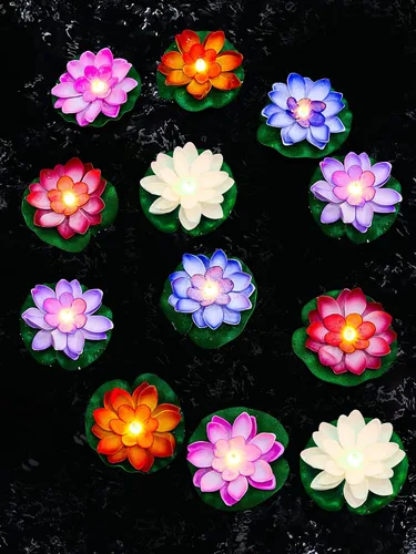 Vista 11 de Hortsun 9 luces flotantes de loto con pilas, almohadillas de lirio, flores de piscina, velas flotantes, decoración de plantas de estanque