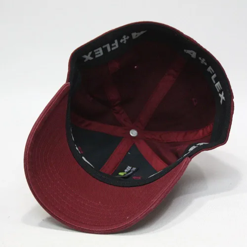 Vista 4 de The Vintage Year Algodón con malla de aire de poliéster elástico Back Flex Six Panel Gorra de béisbol A-flex Granate