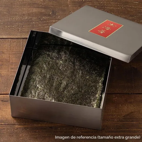 Vista 2 de TIKUSAN Contenedor de algas japonesas Sushi Nori Can Hecho en Japón Acero Inoxidable (Pequeño)