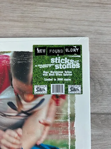 Vista 3 de New Found Glory - Sticks & Stones 20 Year Anniversary Limited to 2000