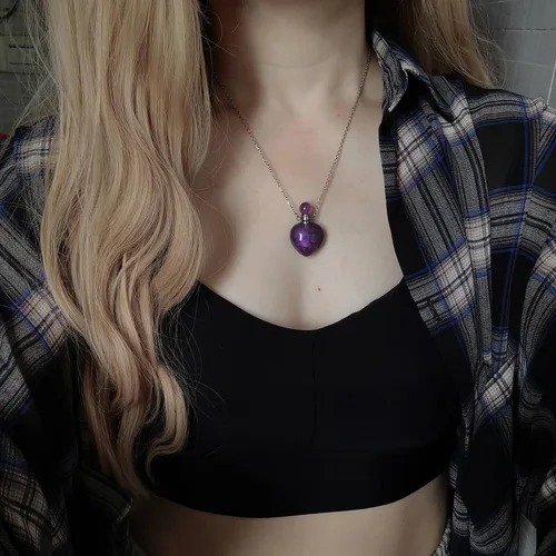 Vista 38 de Perfume Bottle Necklace Heart Shape, Amethyst Necklace Healing Crystal for Women, Essential Oil Diffuser Bottle Necklace Jewelry for Liquid