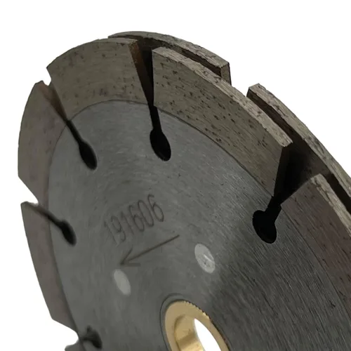Vista 5 de Hoja de punto de inserción estilo sándwich de diamante de 4 pulgadas para extracción de juntas de mortero, ancho de segmento de doble capa de 1/4