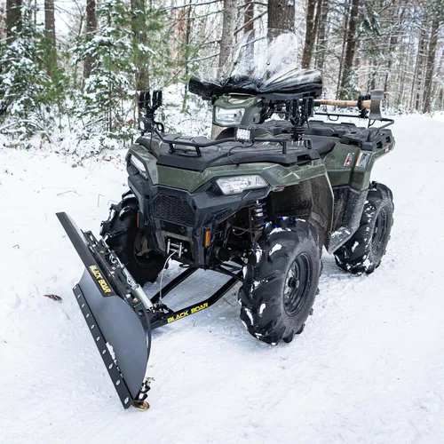 Vista 7 de Black Boar Parabrisas ATV con herrajes – Cuenta con diseño envolvente que protege las manos – Hecho de acrílico transparente resistente – Se monta