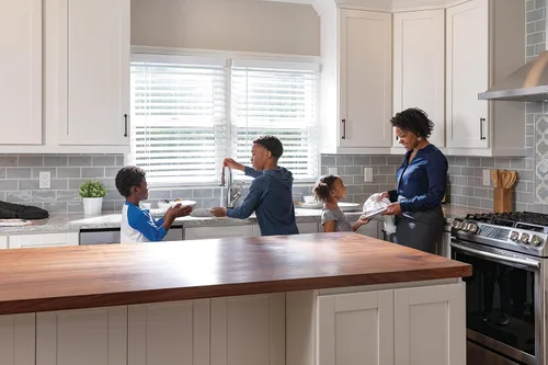Vista 8 de Delta Faucet Leland VoiceIQ - Grifo de cocina sin contacto con rociador extraíble, grifo inteligente, Alexa y Google Assistant activado por voz