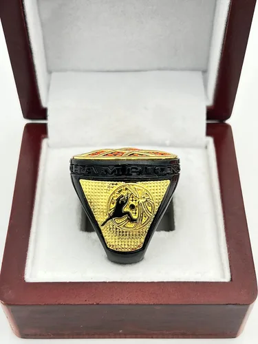 Vista 4 de Anillos deportivos de descuento, ANILLO DE CAMPEONATO DE BALONATO DE BASKETBALL DE LUJO — Colores surtidos, Cuerpo pintado con piedras, Anillo