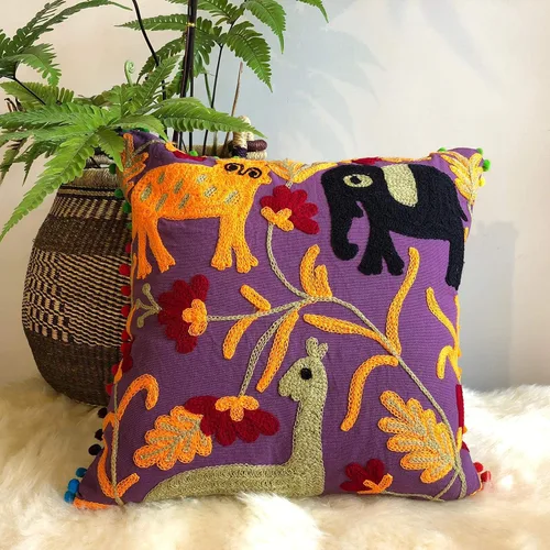 Vista 5 de INDACORIFY Almohada Suzani con estampado de animales, funda de almohada bordada de 16 x 16 pulgadas, funda de almohada decorativa, pompón indio