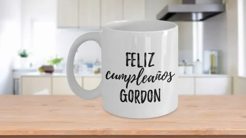 Vista 3 de Feliz Cumpleanos Gordon Taza española de feliz cumpleaños personalizado con nombre para regalo, taza de café y té, grande, 15 onzas