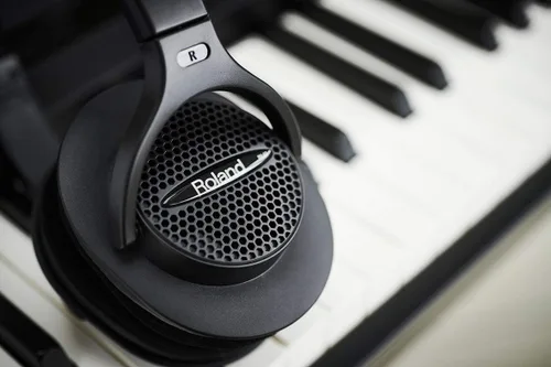 Vista 7 de Roland Auriculares con monitor al aire libre RH-A7-BK