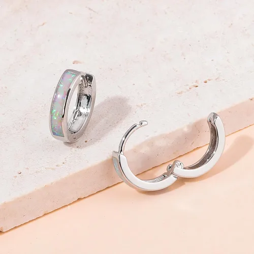 Vista 166 de CiNily Aretes Huggie de ópalo con bisagras, chapados en oro, hipoalergénicos, pequeños aretes de aro para mujeres, adolescentes, niñas, hombres