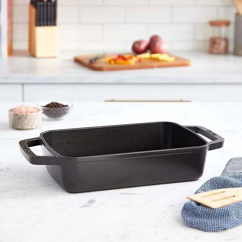 Vista 2 de Staub Asador de hierro fundido de 12 pulgadas x 8 pulgadas, negro mate, fabricado en Francia