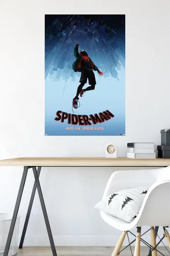 Vista 4 de Trends International Marvel Spider-Man - En El Verso De La Araña - Póster De Pared Caída, 22.375" x 34", Versión Sin Marco