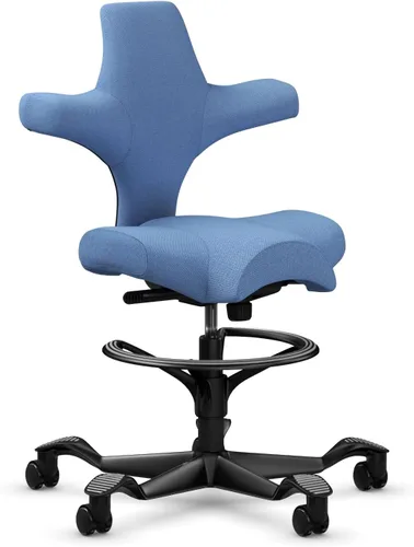 Vista 36 de HAG Capisco Sit to Stand - Silla de pie con marco blanco, tapizado, color rosa rubor Pink Blush