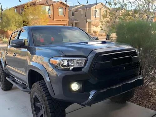 Vista 2 de iJDMTOY 35-966 Barra de Luz Scoop Compatible con Toyota Tacoma 2016 en adelante, Incluye (1) Barra de Luz LED de Alta Potencia de 60W, Soportes
