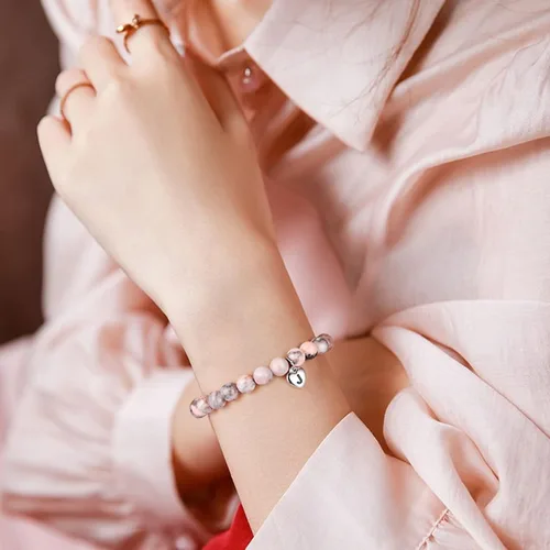 Vista 3 de M MOOHAM Natural Stone Initial Bracelets for Girls, Gifts for DaughterGranddaughterDaughter in LawSisterSister in LawFriend - Christmas Birthday