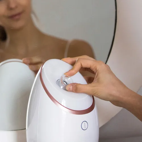 Vista 7 de Revlon Vaporizador facial iluminador de niebla cálida